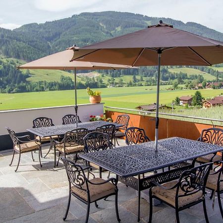 Pension Tannenhof Leogang Exteriör bild
